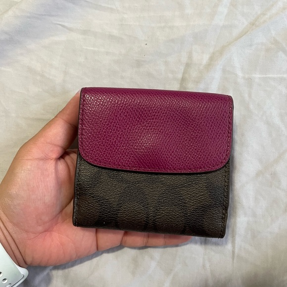 Coach vintage trifold wallet - Picture 3 of 8